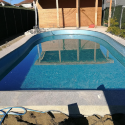 Assemblez votre piscine en un rien de temps avec un kit complet et facile à utiliser Le Pradet